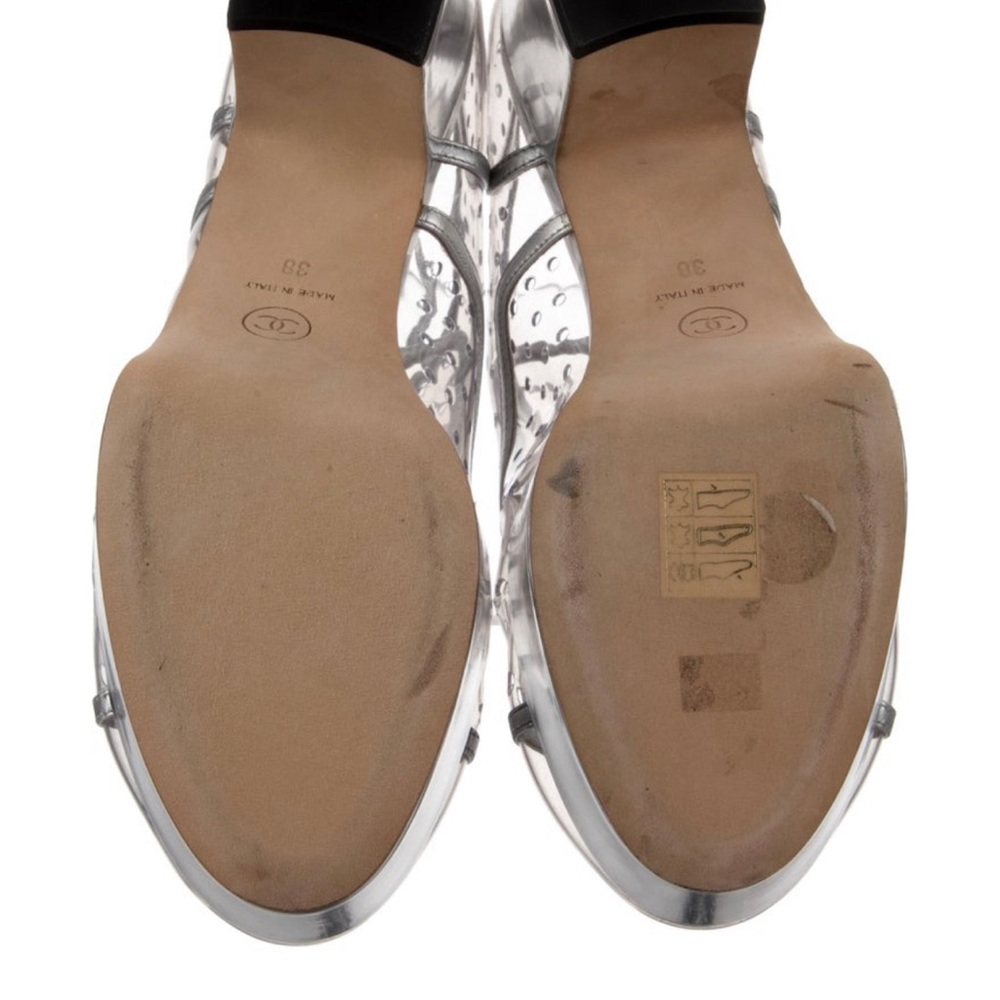 Chanel silver lace up shoes - Picture 3 of 13